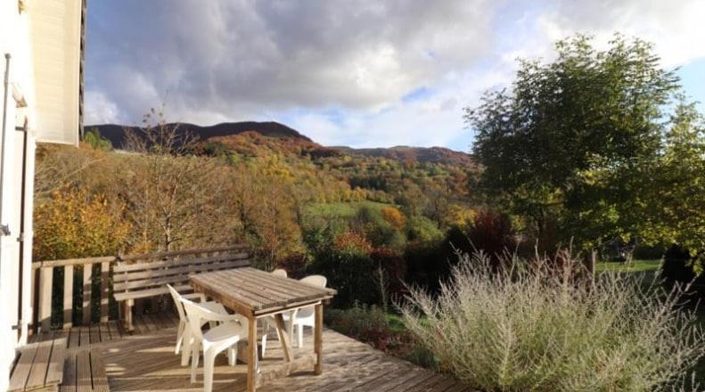 Cantal Gite Au Pied Du Griou Super Lioran Saint-Jacques-des-Blats Exterior photo